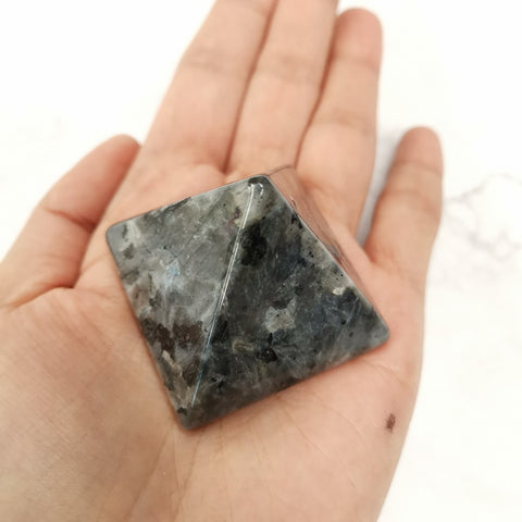 Pyramid Gemstone 4cm-Labradorite