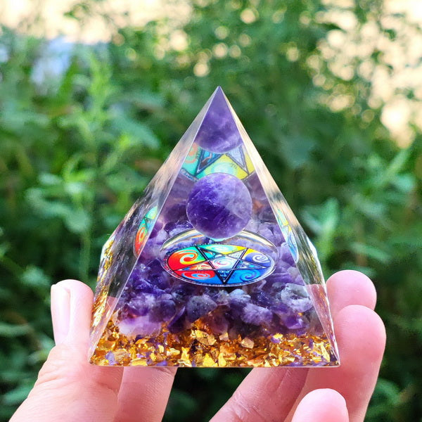 5cm Crystal Pyramid