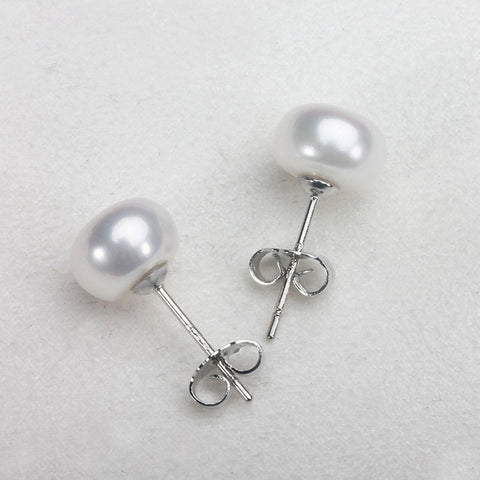 Natural Freshwater Pearl Stud Earring