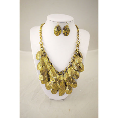 Fashion Golden Necklace Set